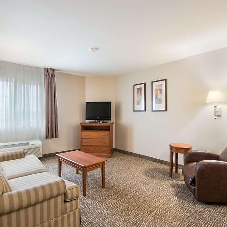 Suburban Extended Stay Hotel Waterloo - Cedar Falls - Cedar Valley Ngoại thất bức ảnh